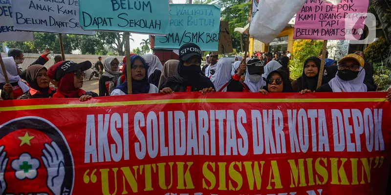 demo memprotres penerimaan siswa baru di depok