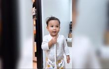 7 Potret Terbaru Anak Indah Permatasari dan Arie Kriting yang Akan Menginjak Usia 2 Tahun, Paras Gantengnya Bikin Pangling