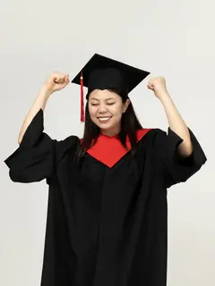 Diperlukan skill komunikasi, mental yang tangguh dan etika kerja yang baik agar dapat bertahan di dunia kerja. [Dok/freepik.com/atlascompany]