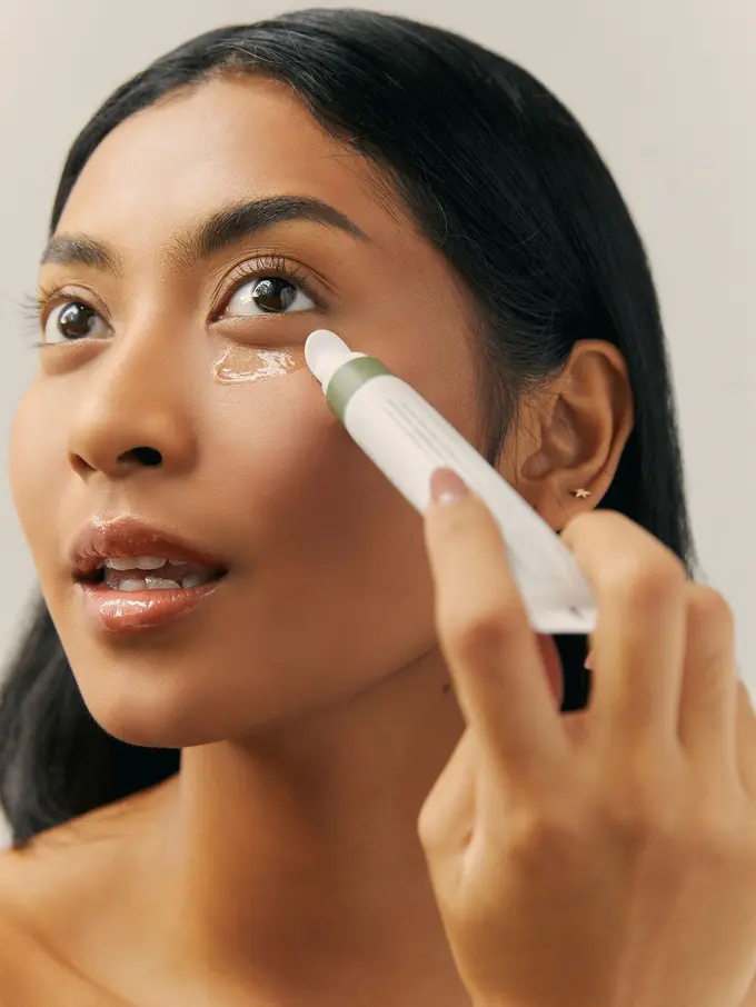 Segar & Cerah Seketika! Inovasi Eye Cream Kopi Hijau Bali dari From This Island untuk Atasi Mata Lelah