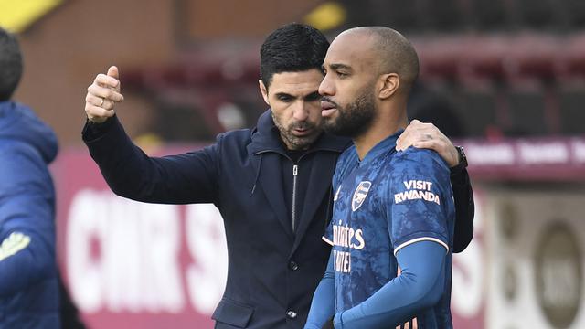FOTO: Arsenal Tertahan 1-1 oleh Burnley - Mikel Arteta; Alexandre Lacazette