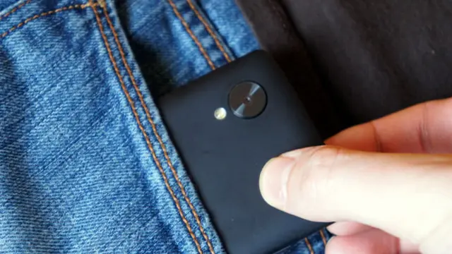 Nyolong Handphone, Pencuri Ini Kirim `SMS Mesum` ke Ibu Korban