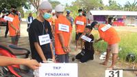 Polres Mamuju Tengah melakukan reka ulang pembunuhan DL (28) seorang jurnalis (Foto: Liputan6.com/Humas Polres Mamuju Tengah)