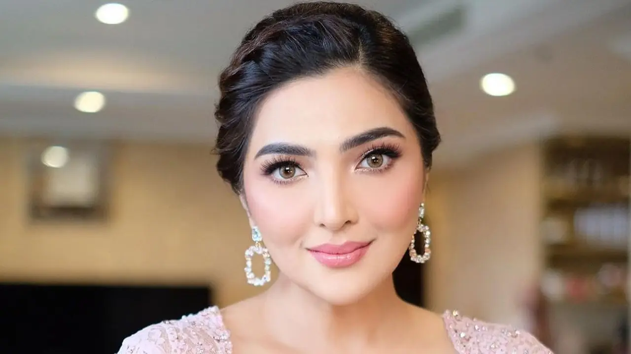 6 Adu Gaya Reza Artamevia, Ashanty, hingga Aurel Hermansyah Pakai Kebaya Pink di Siraman Thariq Halilintar dan Aaliyah Massaid