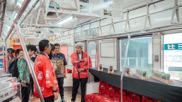 KAI Commuter resmi menggelar rangkaian seremonial perjalanan terakhir (Last Run) bagi Kereta Rel Listrik (KRL) Seri 7000, Seri 8500, dan Seri 203. (Foto KAI)
