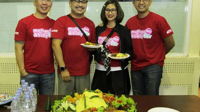 Acara ini ditunggu-tunggu oleh para orangtua karena selalu memberikan diskon spesial.
