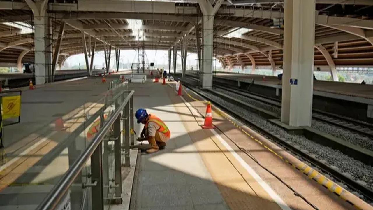 Eva pun menegaskan jika seluruh proses seleksi dilakukan tanpa dipungut biaya.