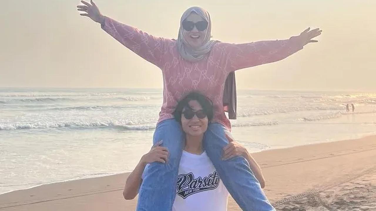 Ada juga yang menyebut jika potret Okie Agustina dan Kiesha Alvaro bak kakak dan adik.<br>