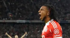 Selebrasi&nbsp;Michael Olise dalam laga Bayern Munchen vs Chelsea di Liga Champions 2025/2026, Kamis (18/9/2025). (AP Photo/Martin Meissner)