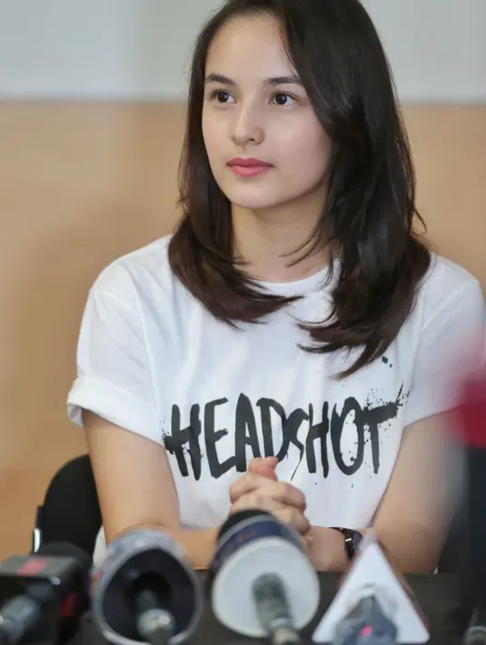 Nama Chelsea Islan masuk dalam dua kategori di ajang Infotainment Awards 2017. Diantaranya Penampilan Selebriti Wanita Paling Memikat dan Celebrity of The Year. Ia bersaing dengan para pemeran cantik lainnya. (Adrian Putra/Bintang.com)