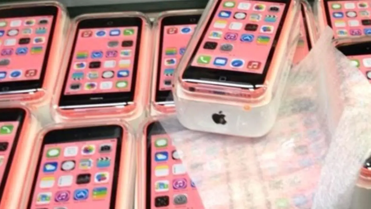 iphone-5c-130905b.jpg