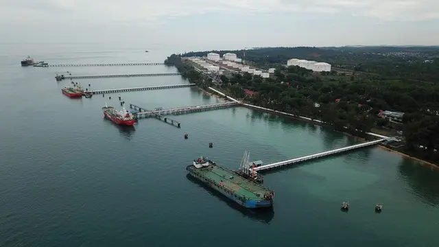 Kapal milik PT Pertamina International Shipping (PIS). Dok PIS