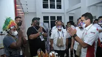 Menteri Pariwisata dan Ekonomi Kreatif (Menparekraf) Sandiaga Uno berkunjung ke Jayapura dan membuka pertandingan ekshibisi esports PON Papua 2021, Selasa (21/9/2021). (Dok.Ist)