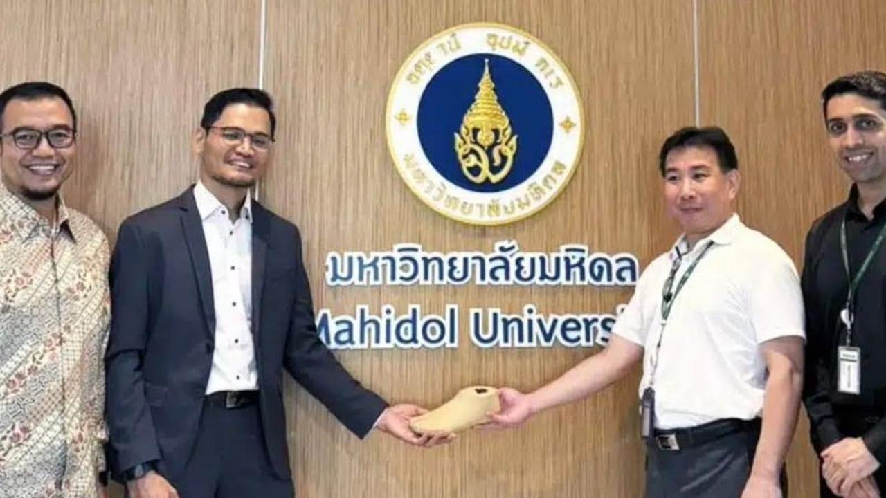 Inovasi Telapak Kaki Palsu Indonesia: Undip, Poltekkes Surakarta, dan Mahidol University Thailand Bersinergi Tingkatkan Kualitas