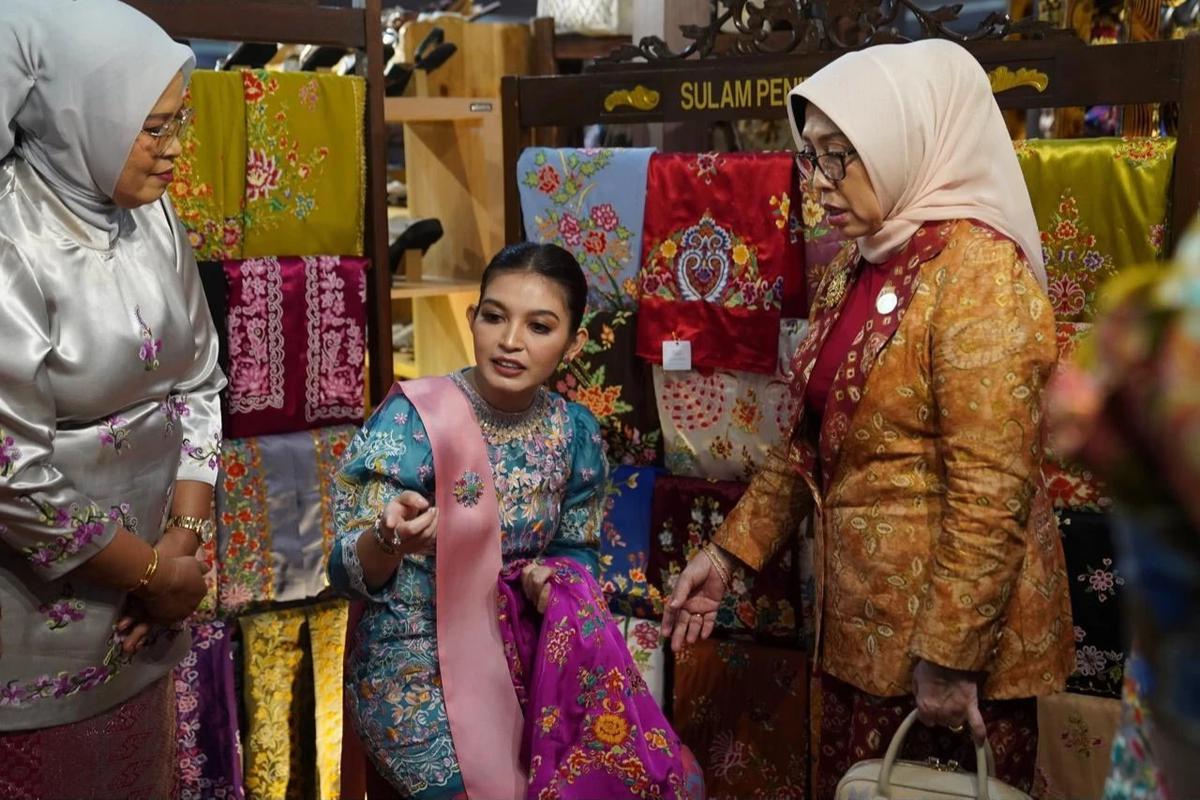 FOTO: Semangat Persit Bisa Hidupkan HUT Ke-80 dengan Balutan Budaya Nusantara