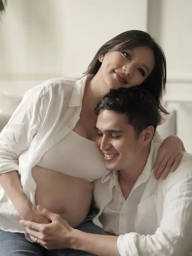 Istri Marcel Chandrawinata Melahirkan