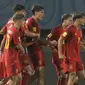 Wonderkid Barcelona, Marc Guiu tampil cemerlang bersama Timnas Spanyol U-17 saat menghadapi Timnas Kanada U-17 pada laga pertama Grup B Piala Dunia U-17 2023 di Stadion Manahan, Solo, Jumat (10/11/2023) malam WIB. Menang 2-0, Marc Guiu menyumbang satu gol dan satu assist untuk membawa Matador Muda memetik tiga poin pertama. (Bola.com/Arief Bagus)