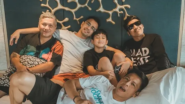 Rafathar dan Geng Ayahnya