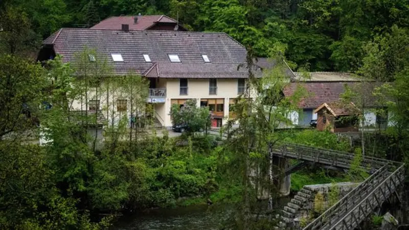 Hotel tempat terjadinya teror panah maut di wilayah Bavaria, Jerman (AFP)