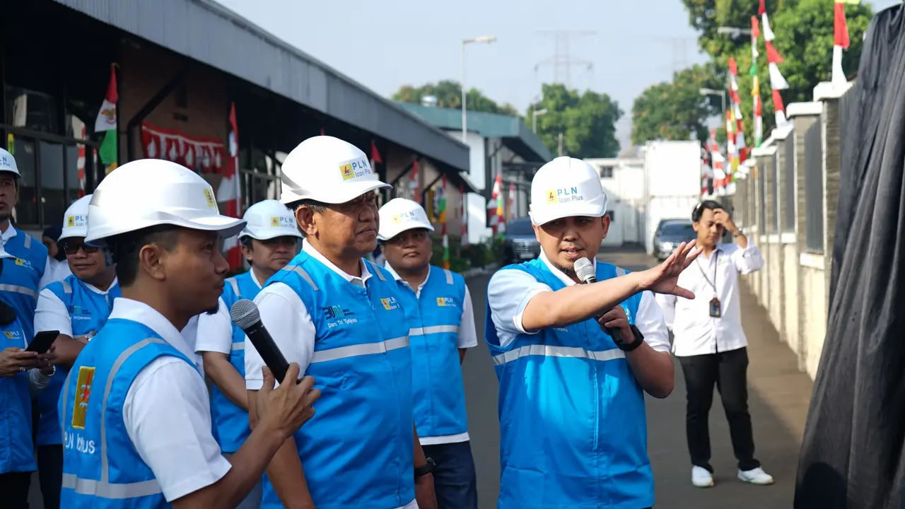 PLN Icon Plus mendukung pelaksanaan Pilkada Serentak 2024. PLN Icon Plus menyediakan jaringan infrastruktur telekomunikasi yang andal untuk mendukung kebutuhan teknologi informasi dan komunikasi (TIK) selama pelaksanaan Pilkada. (Dok PLN)