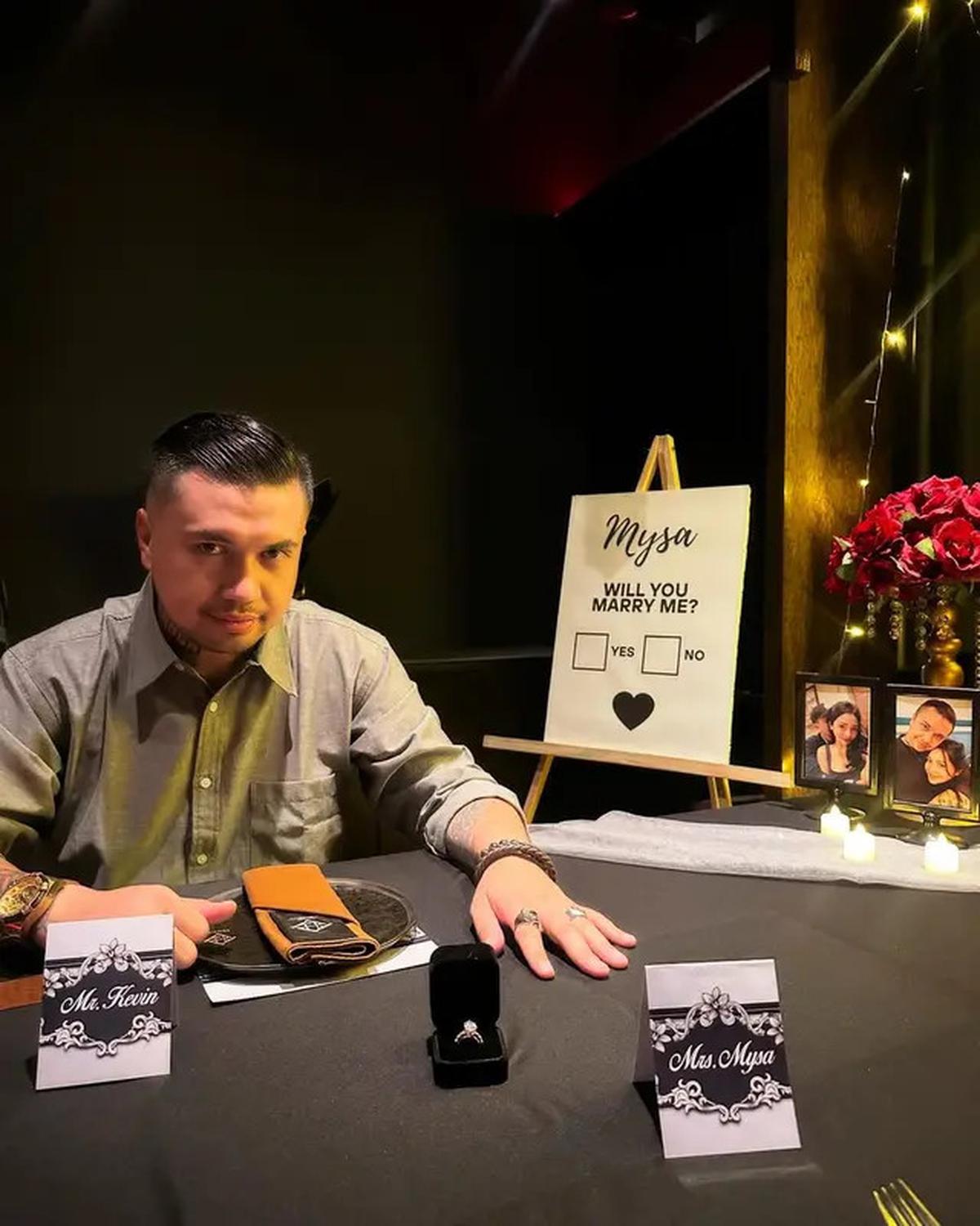 6 Potret Bahagia Mawar AFI Dilamar Kekasih, Momen Romantis yang Menyentuh