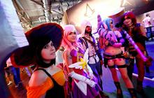 Penampilan para cosplayer cantik dan seksi di Pameran Gamescom 2015