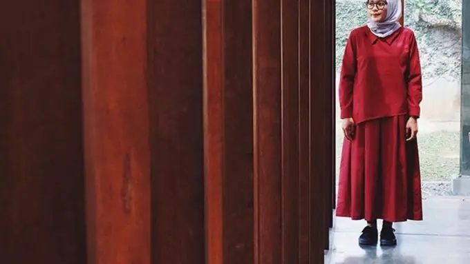 Ressa Latifah, Lustig, dan Pesona Mode Minimalis ala Indonesia