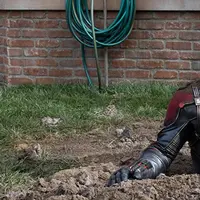 Scott ditempatkan di bawah rumah tahanan setelah Civil War. Hal itu membuatnya tak tampil di The Avengers: Infinity War. (Marvel Cinematic Universe)