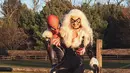 Gigi pun mengunggah foto kebersamaan mereka saat merayakan Halloween di tahun 2017 lalu. (instagram/gigihadid)