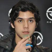 Belum lama ini dikabarkan Maia Estianty akan menikah dengan pengusaha Irwan Mussry. Lantas seperti apa kata anak Maia, Al Ghazali terkait kabar rencana pernikahan ibundanya? (Nurwahyunan/Bintang.com)