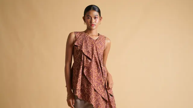 Model Baju Batik Tunik Bawahan Rok