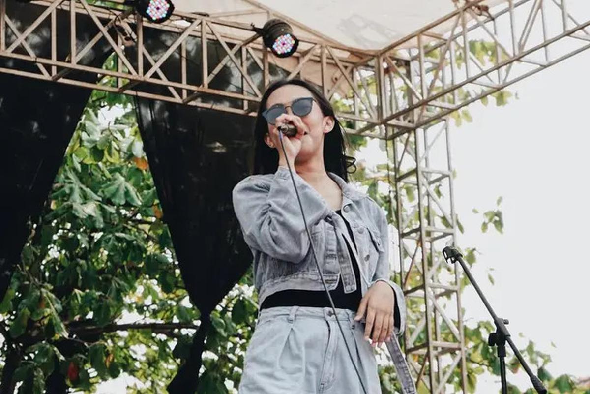 6 Potret Lawas Raissa Ramadhani, Penyanyi yang Dilamar Arbani Yasiz di Jepang