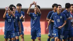 Timnas Thailand U-16 berhasil merebut peringkat ke-3 Piala AFF U-16 2022 usai mengalahkan Myanmar U-16 dengan skor 3-0 dalam laga yang digelar di Stadion Maguwoharjo, Sleman, Jumat (12/8/2022) sore WIB. Seluruh tiga gol kemenangan Thailand U-16 dicetak di babak kedua. (Bola.com/Bagaskara Lazuardi)