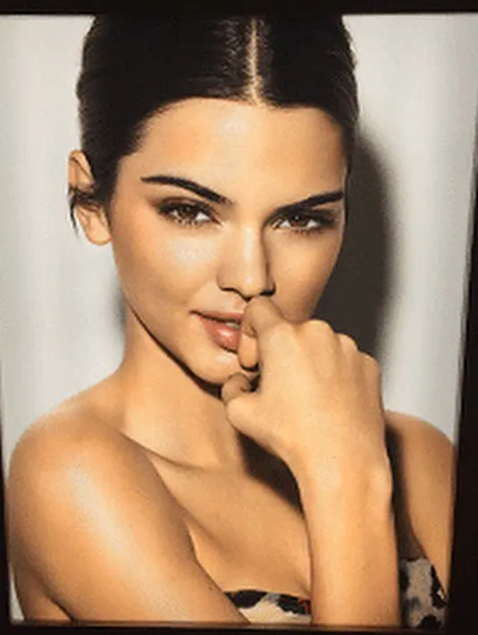 “Kendall sesungguhnya lebih senang berkencan dengan seorang atlet dibandingkan seorang rapper—dia sangat menyukai dan mengagumi bentuk tubuh yang ada pada diri Blake yang sexy,” ujar seorang sumber. (Instagram/Kendalljenner)