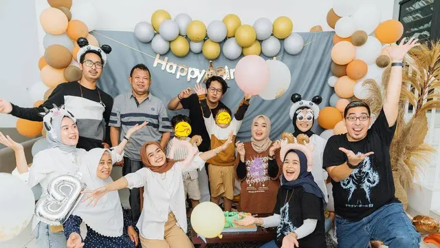 Sudah Resmi Cerai, Ini 6 Potret Ayus Sabyan dengan Ririe Fairus saat Ulang Tahun Anak
