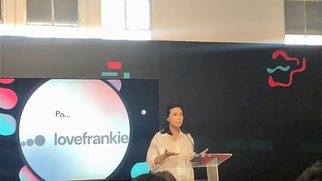 Veronica Tan menyampaikan sambutannya dalam peluncuran program kesehatan mental Tiktok dan WHO