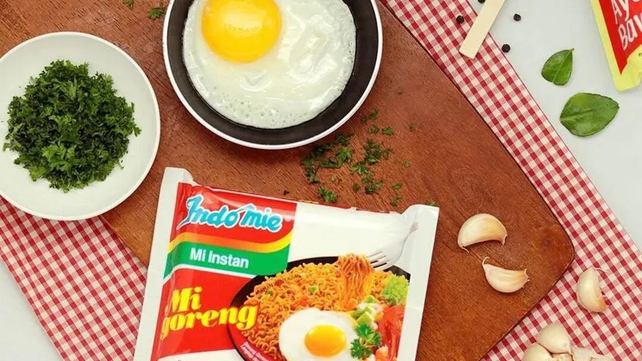 Sebagai CEO Indofood, produsen Indomie, pendapatan Anthony berkisar USD6,4 miliar atau setara Rp99 triliun.