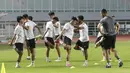 Pemain Timnas Indonesia mengikuti sesi latihan jelang laga melawan Curacao di Stadion Pakansari, Bogor, Senin (26/9/2022). (Bola.com/M Iqbal Ichsan)