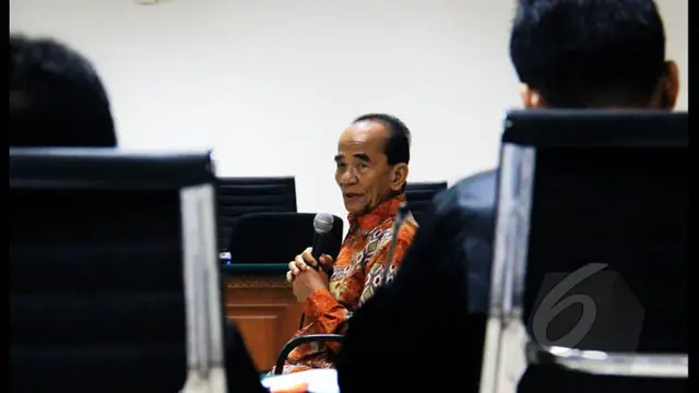 Annas Maamun Bersaksi di Sidang Gulat Manurung