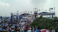 Calon presiden nomor urut 02 Prabowo Subianto menggelar kampanye terbuka di Stadion Pakansari, Kabupaten Bogor, Jawa Barat, Jumat (29/3/2018).