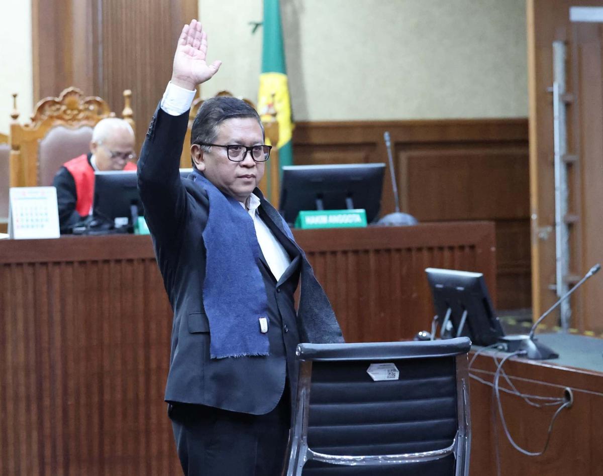 Hasto Kristiyanto jalani sidang perdana
