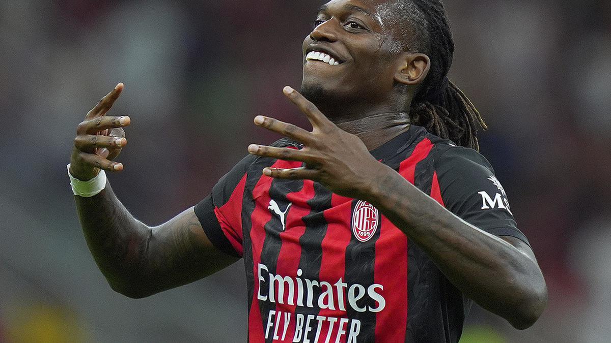 Hasil Coppa Italia: Gol Rafael Leao dan Christian Pulisic Bawa AC Milan Kalahkan Bari