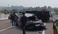 Kronologi BYD Tabrak Truk hingga Terguling di Tol Bocimi