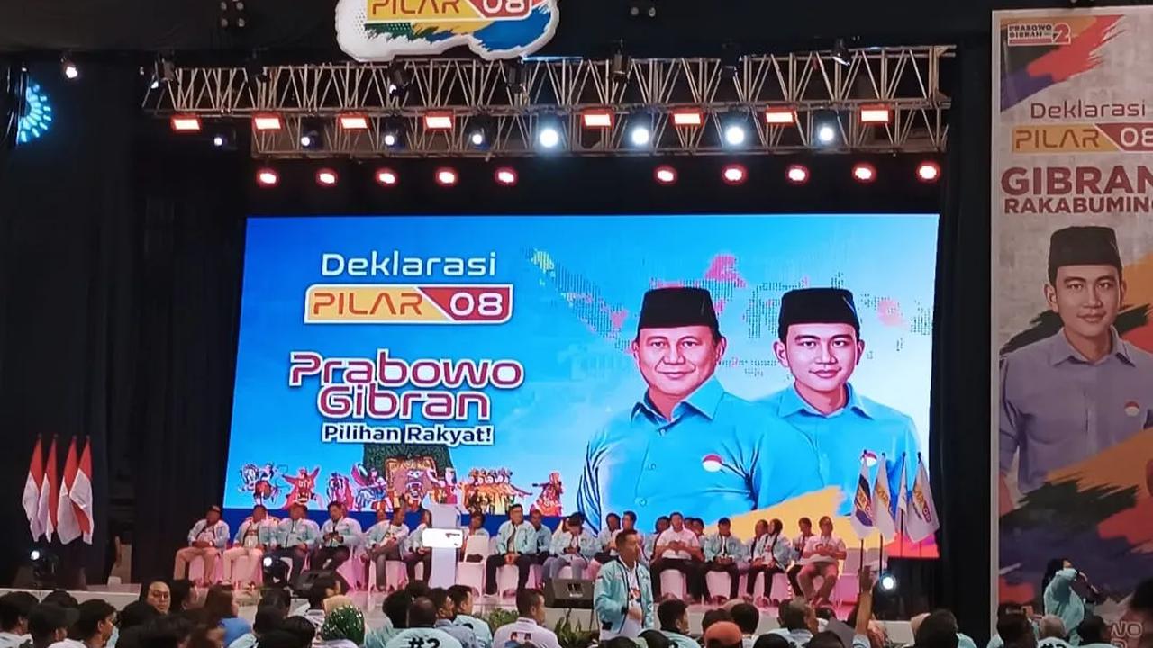 Menteri Investasi/Kepala Badan Koordinasi Penanaman Modal (BKPM) ini pun mengajak para pendukung Prabowo-Gibran untuk tidak memedulikan pihak manapun, termasuk capres atau cawapres yang menyinggung kubu Prabowo-Gibran.&nbsp;<br>
