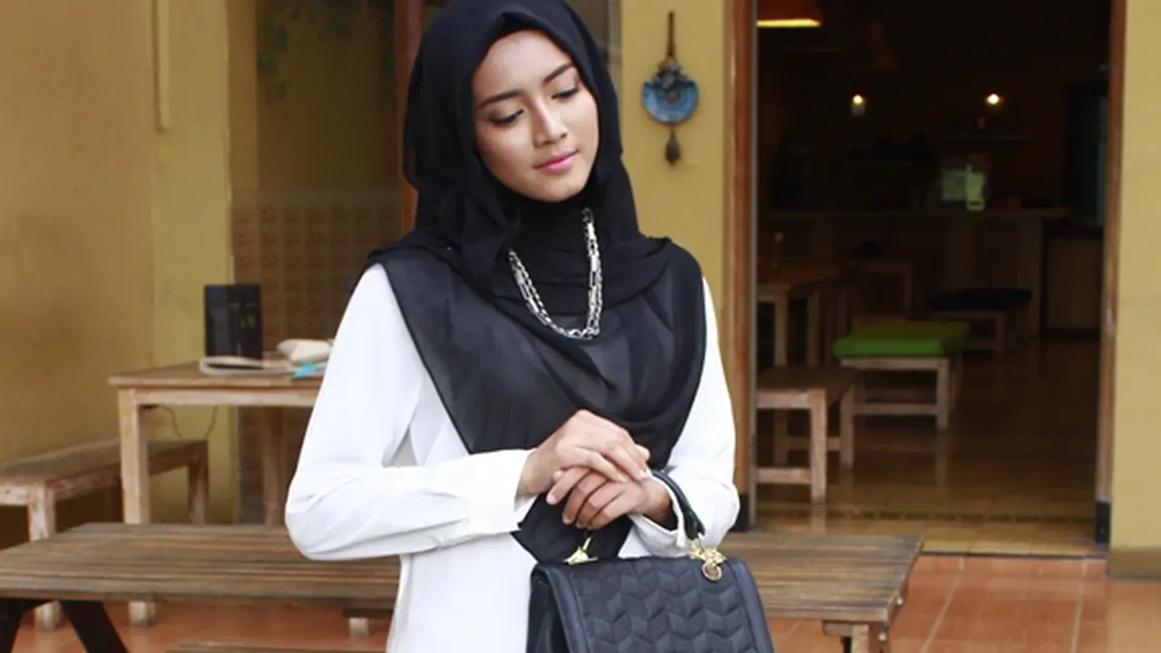 Foto: copyright Unpopulart - Rifa Arhas