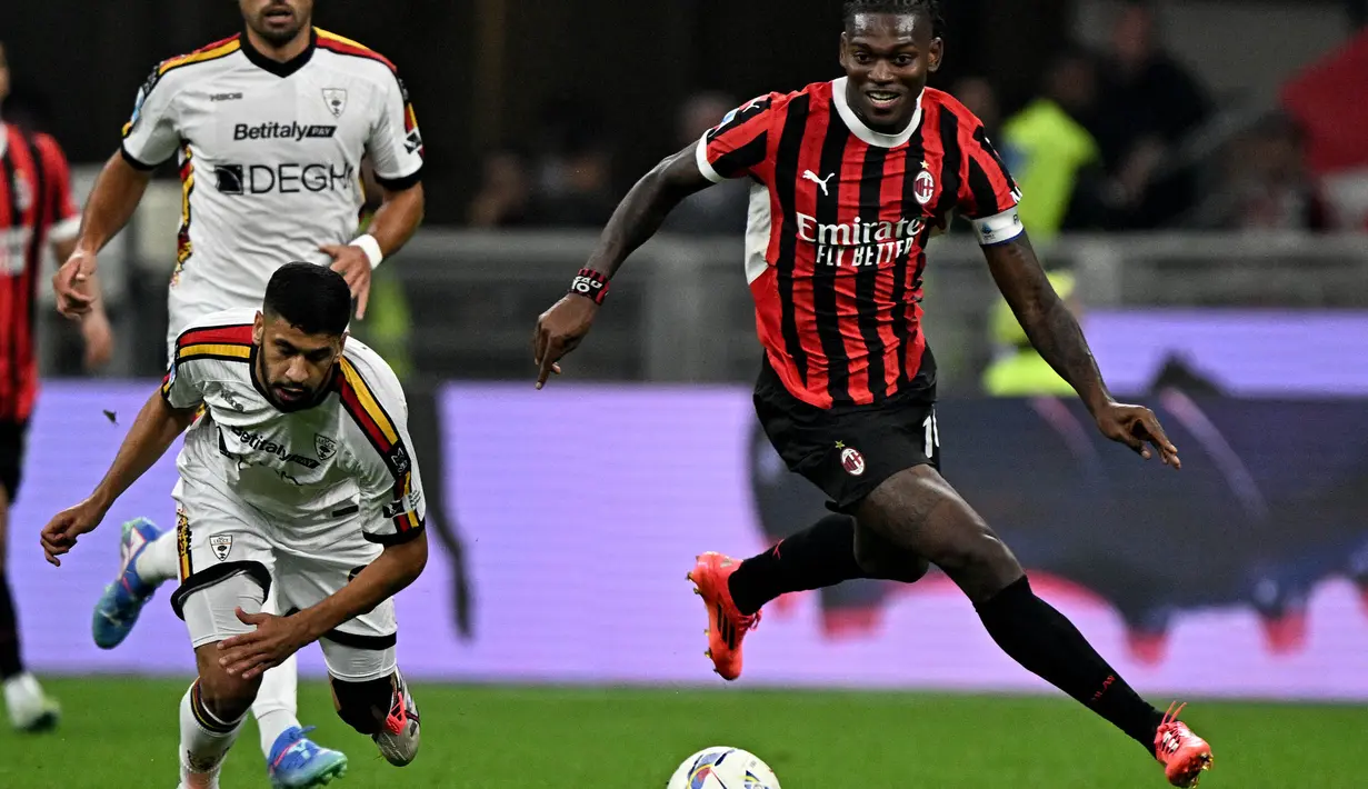 Di babak kedua, tim asuhan pelatih Paulo Fonseca masih memegang kendali permainan. Sementara Lecce kesulitan mengembangkan permainan. Tidak ada gol yang tercipta di babak kedua pada laga ini. (Gabriel BOUYS/AFP)