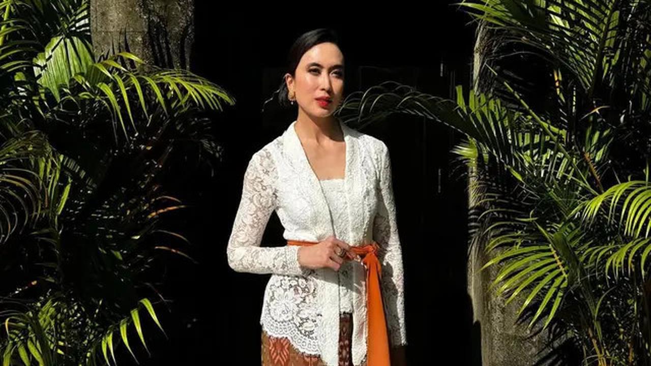 7 Potret Menteri Pariwisata Widiyanti Putri Tampil Sederhana, Dikenal Tajir