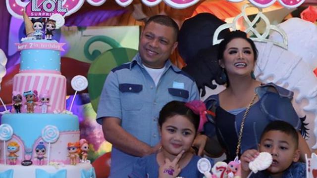 Megahnya Pesta Ulang Tahun ke 7 Putri Krisdayanti dan Raul 