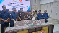 Penampakan Tumpukan Uang Rp 7,8 Miliar Disita dari Korupsi Tol Lampung