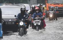 Titik Banjir Jakarta Hari Ini: 15 RT dan 2 Ruas Jalan Masih Tergenang, Ketinggian Air Capai 80 Centimeter